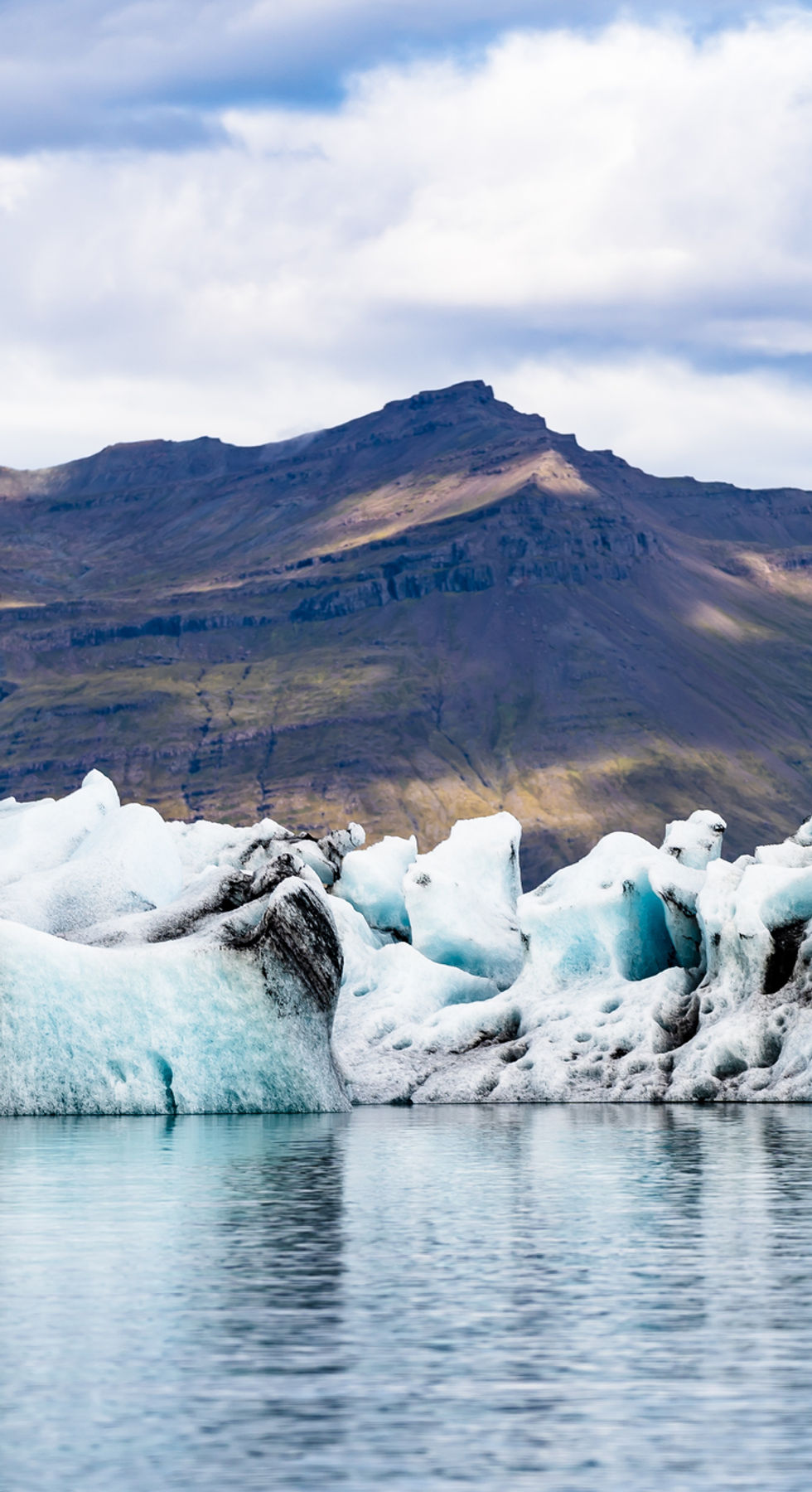 Iceberg en el lago